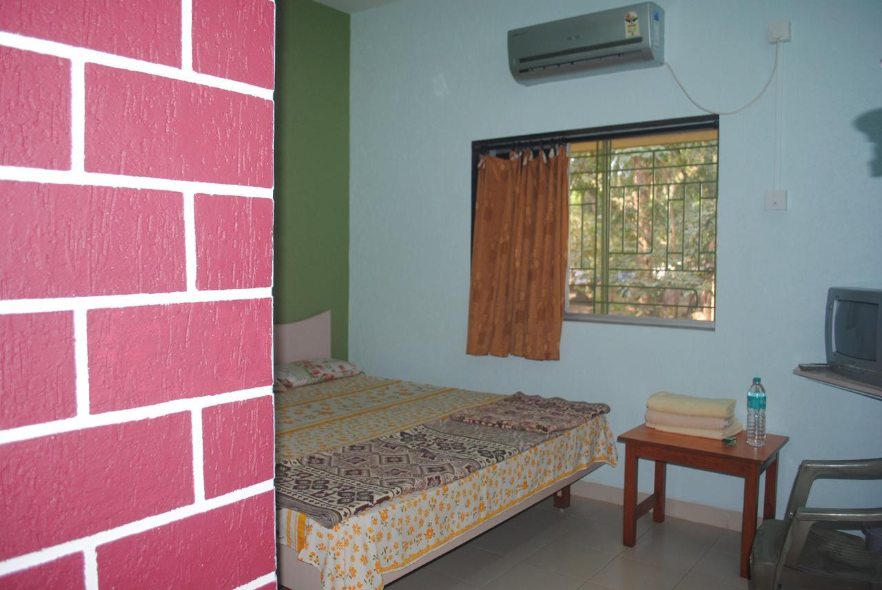 Hotel Anjali Lodge Mālvan Kültér fotó