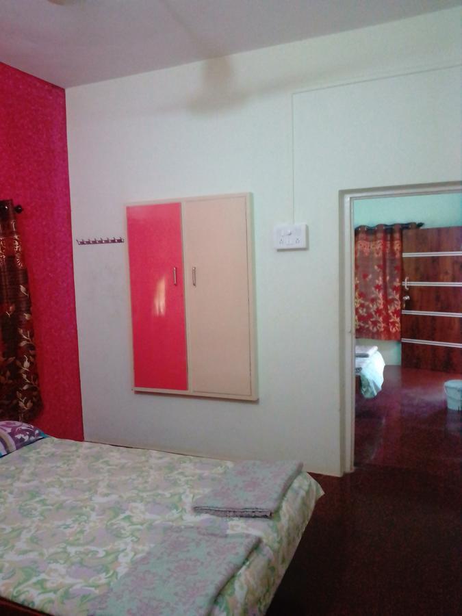 Hotel Anjali Lodge Mālvan Kültér fotó